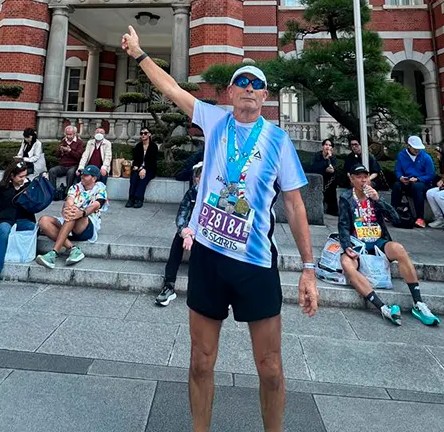  UN GILENSE EN LAS CALLES DE TOKIO: JORGE GARCIA PARTICIPO DEL MARATON